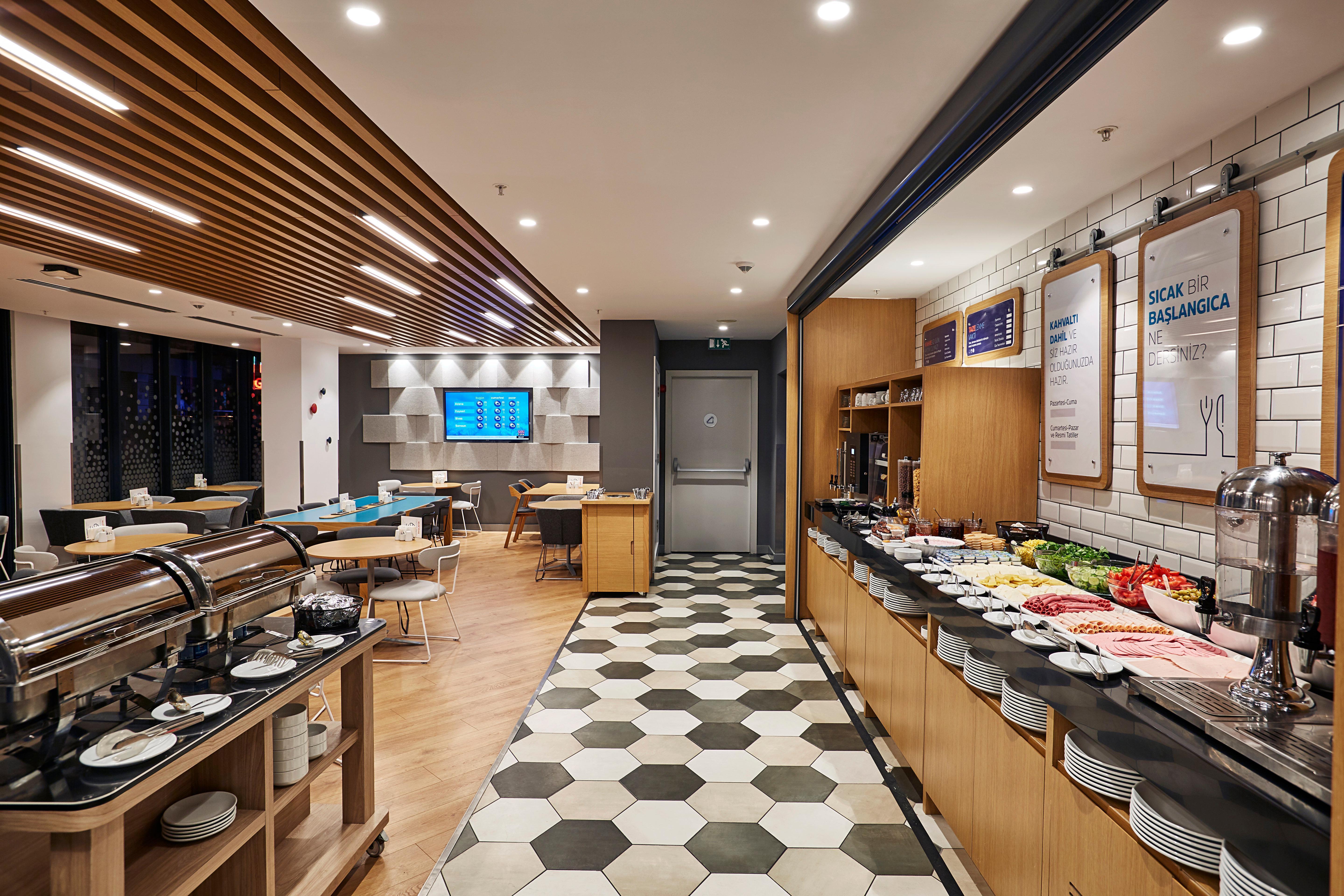 Express - - Atakoy Metro By Ihg מלון 3*
